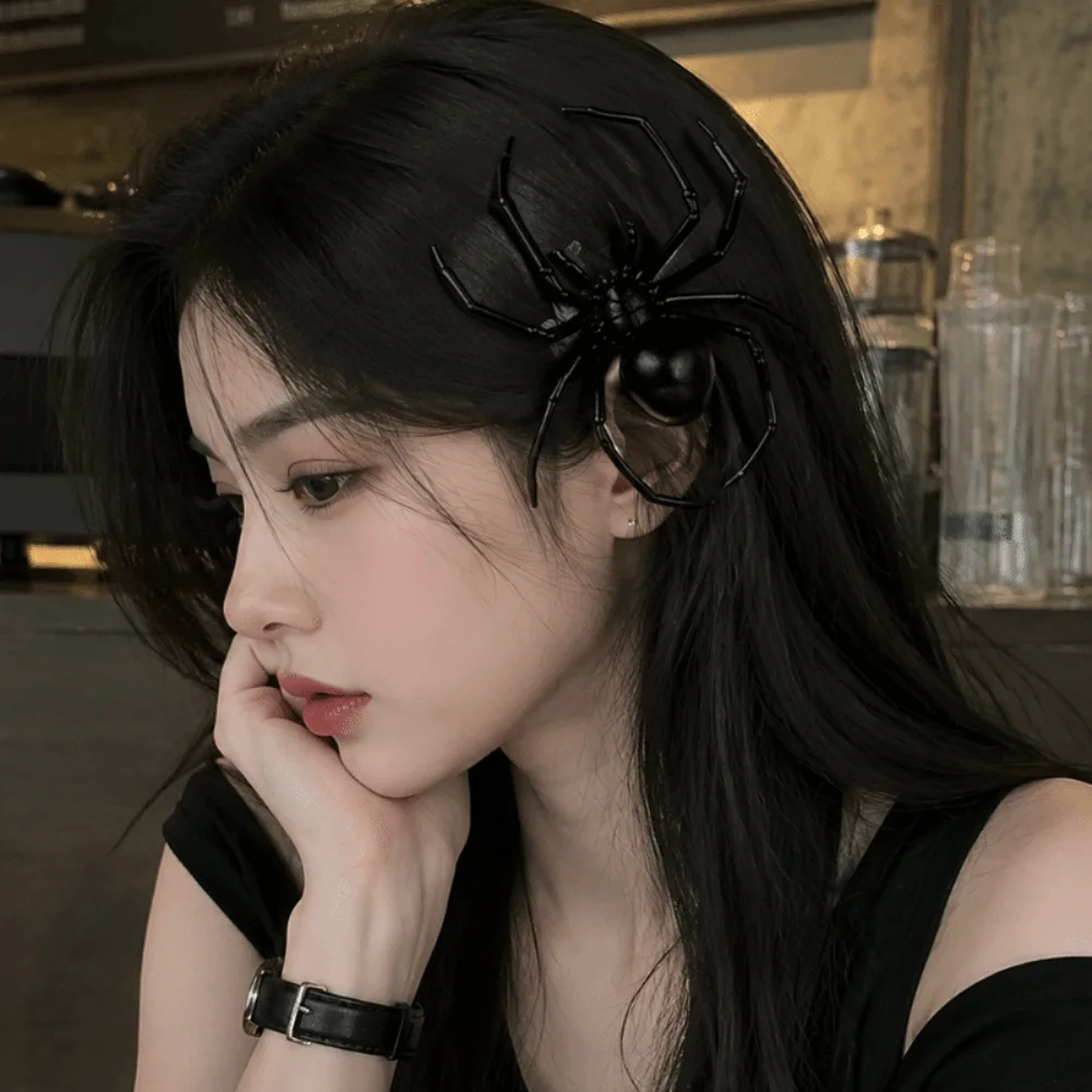 Lightweight Black Spider Hair Clip Clip on Creative Halloween Headwear Prank Decorations Gothic Hair Accessories Music Festival