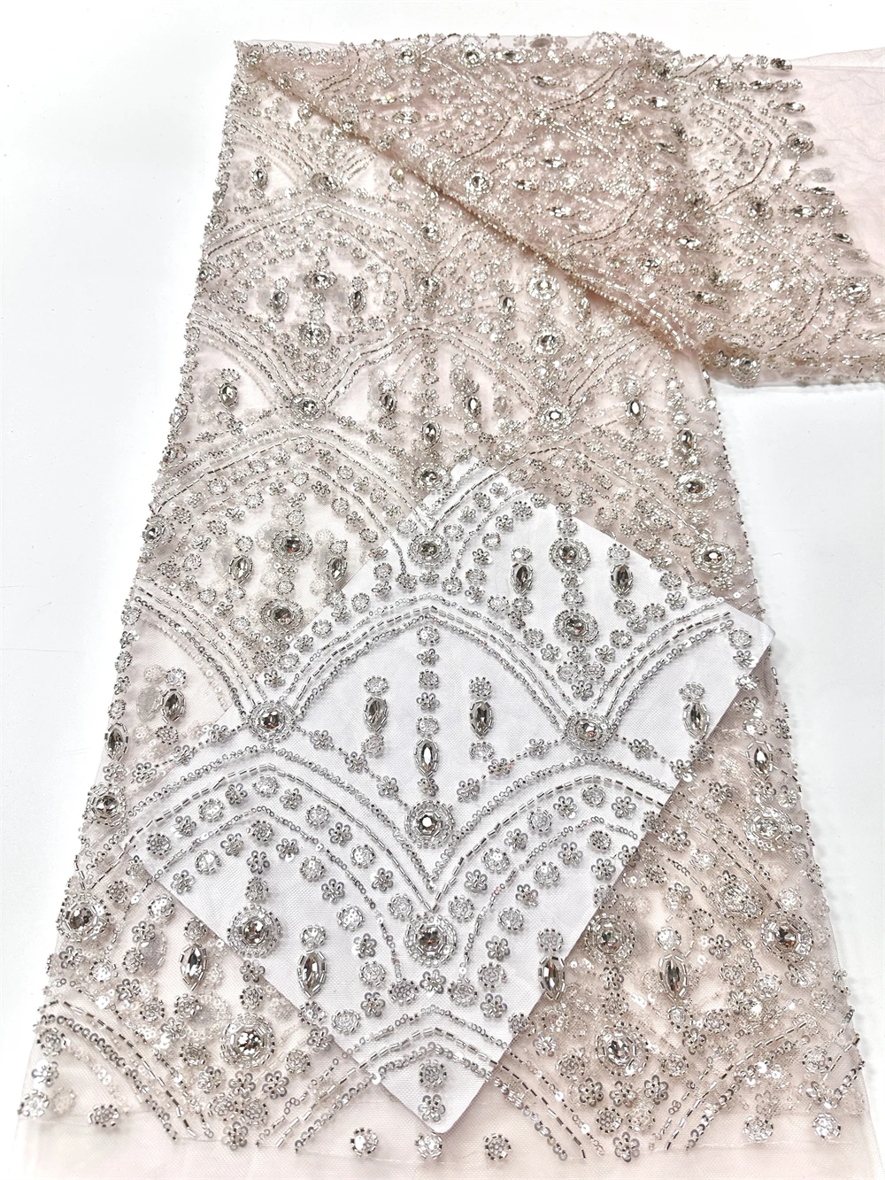 tissu-africain-francais-en-dentelle-et-tulle-de-luxe-2-yards-perles-de-haute-qualite-paillettes-nigerianes-pour-la-couture-de-robes-de-mariee-2026