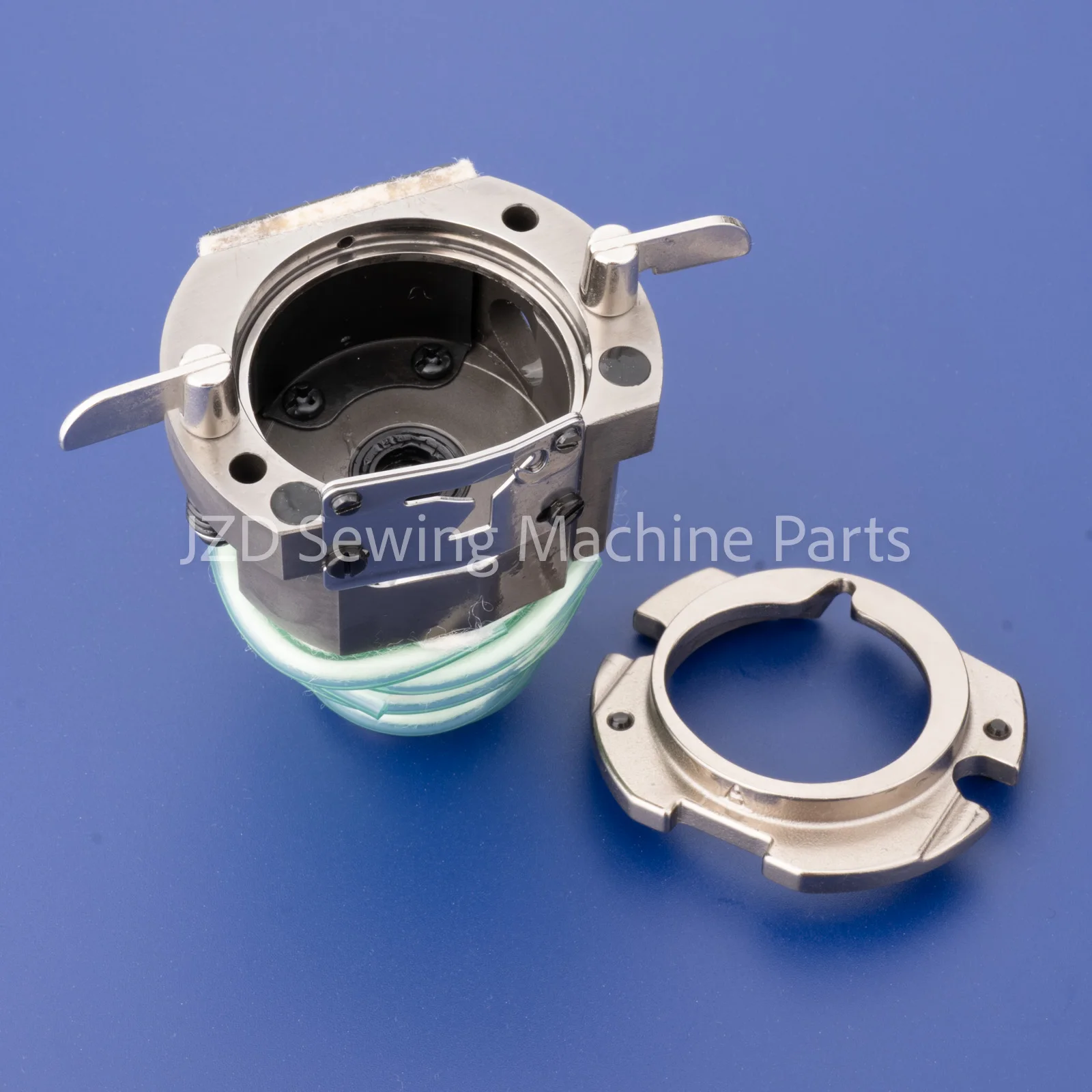 

#40032671 400-32671 Shuttle Base Asm. for JUKI AMS-210E Sewing Machine Accessories #40006574