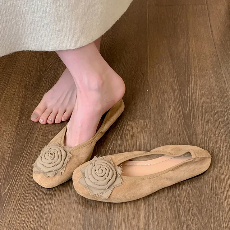 Zapatos planos de Ballet para mujer, zapatillas cómodas de suela suave con flores poco profundas, calzado de bailarina, Otoño, 2024