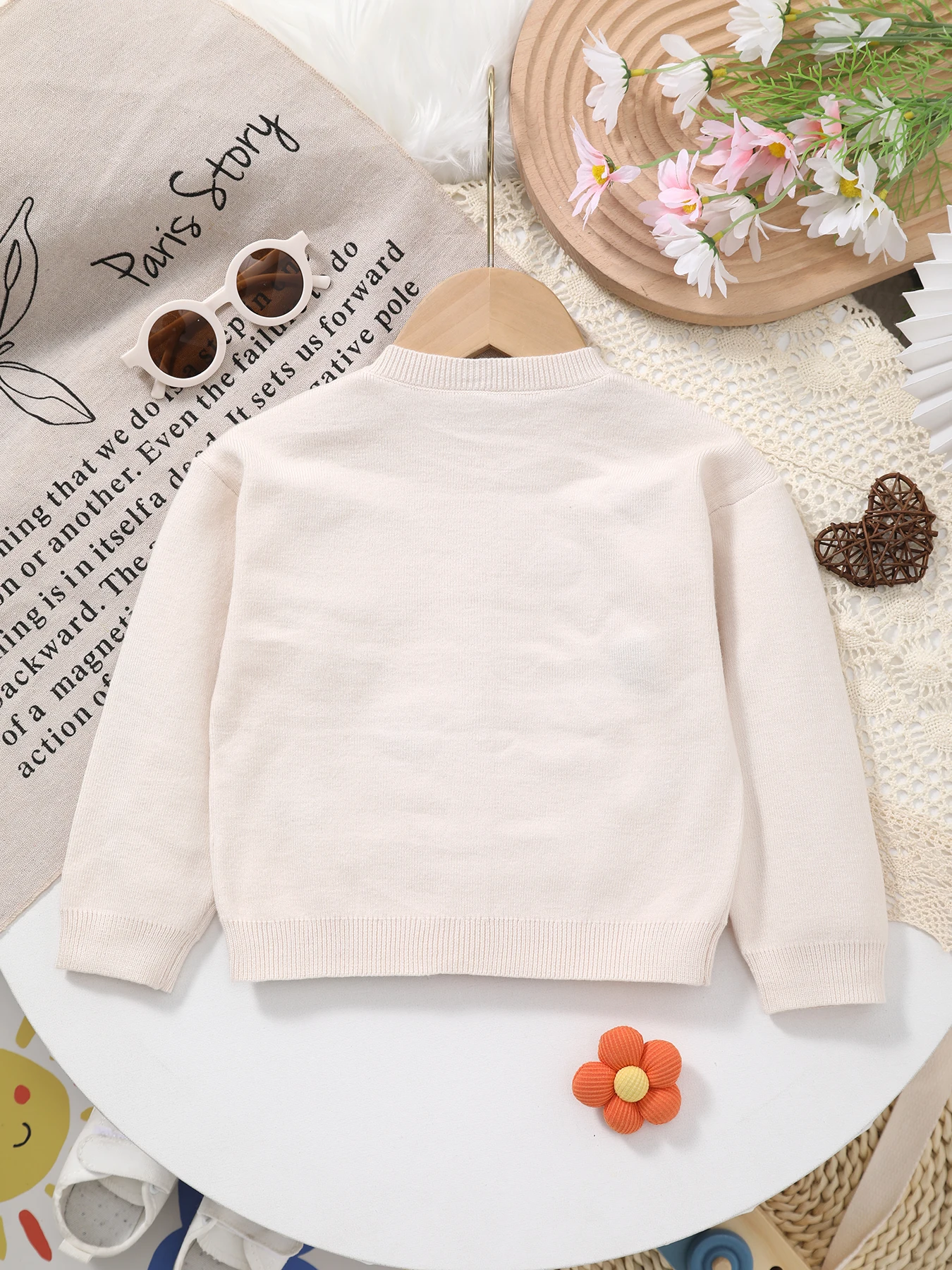 Baby Girl Knitted Round Neck Flower Pattern Embroidered Cardigan