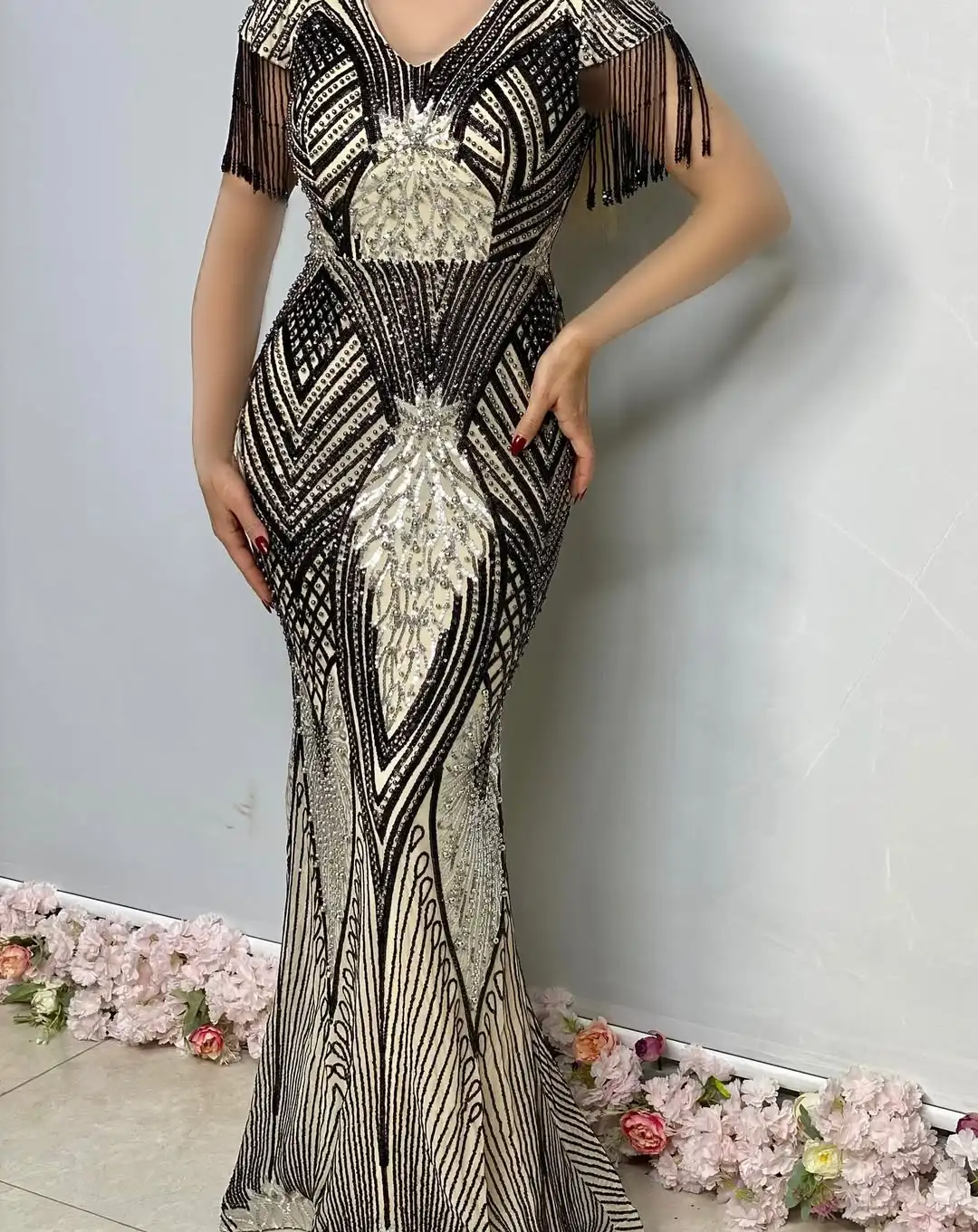 تصميم جديد أنيق الديكور الترتر حورية البحر مساء اللباس الكتف شرابة الطابق طول حفلة موسيقية فستان حفل زفاف #5