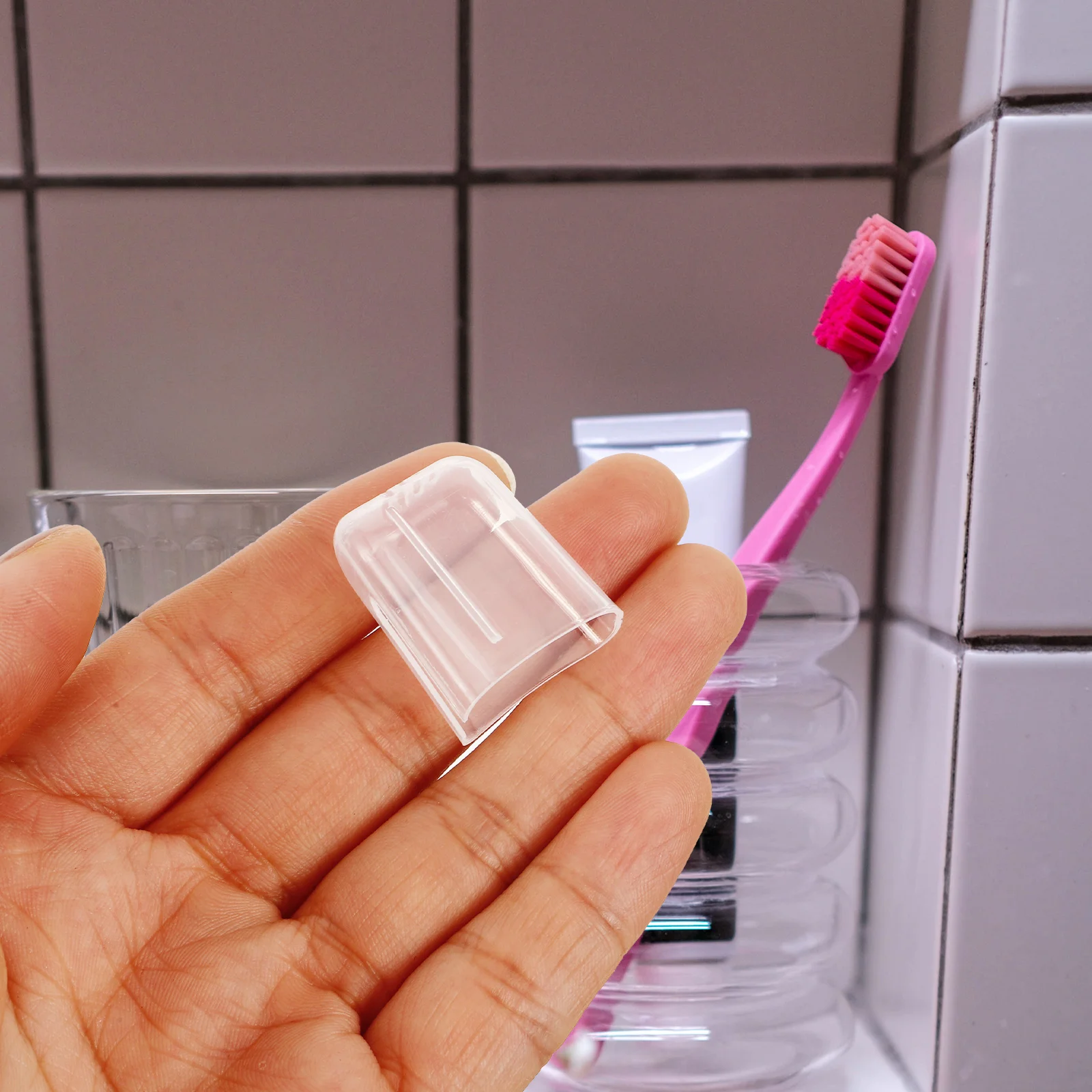 

24Pcs Toothbrush Head Covers Portable Dustproof Travel Accessories Easy Open Close Universal Compatible Tooth Brush Coverings