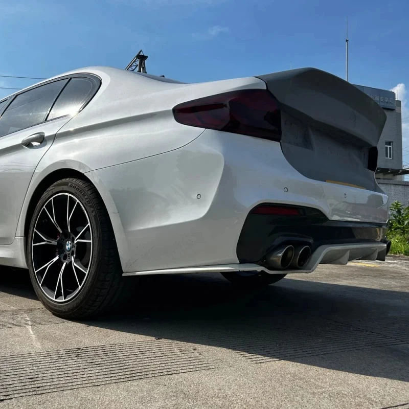

Factory Hot Sale Wet Carbon Fiber Trunk Lid Seri CSL Style Forged High Quality -