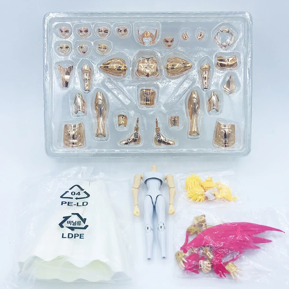 

In Stock Aquarius Camus with Hyoga Cygnus Head CS Model Saint Seiya Myth Cloth EX Gold Knights of The Zodiac Anime Action Figure