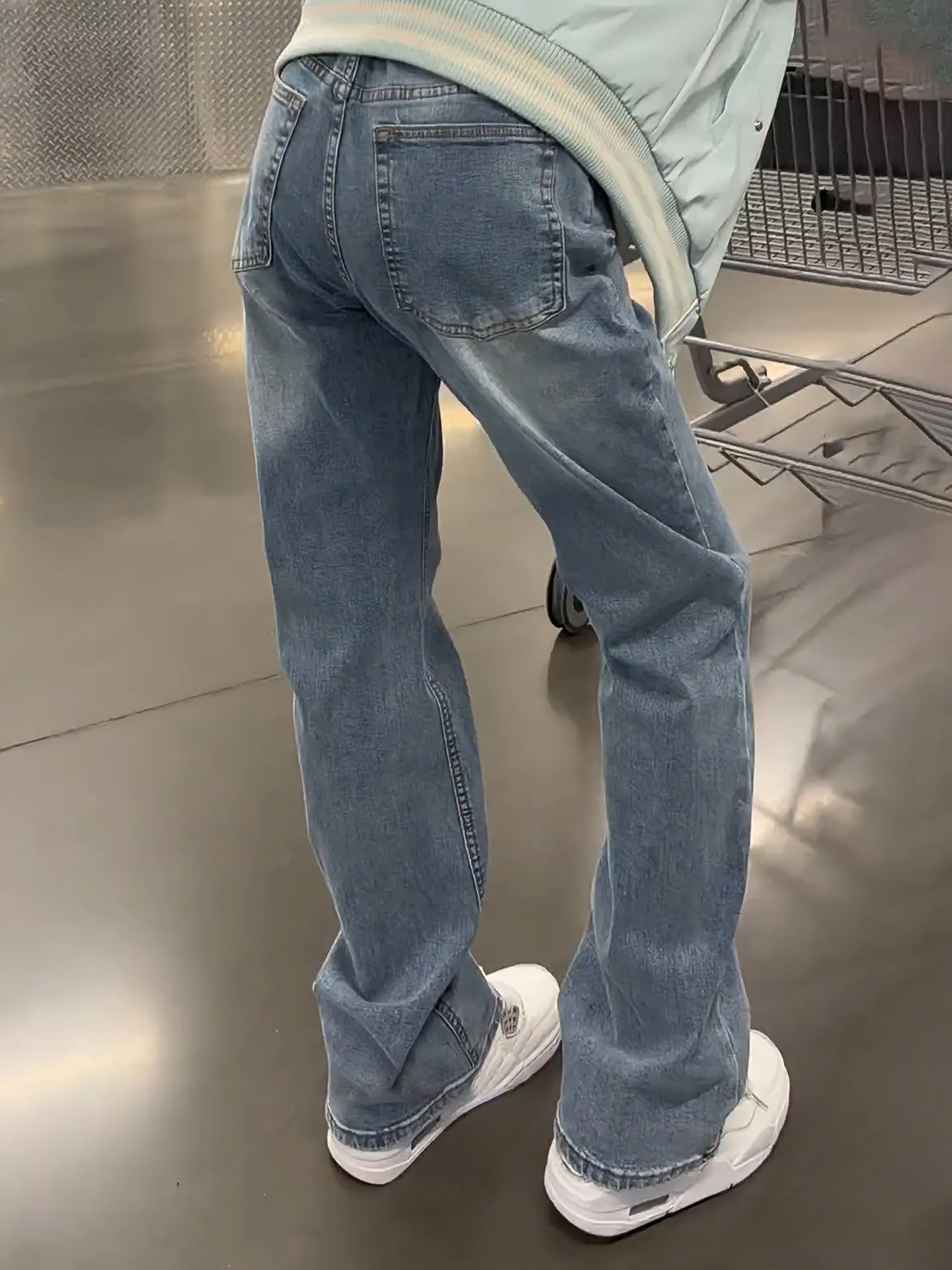 

Мужские летние джинсы Slim Fit светло-голубого цвета в американском стиле High Street, прямые, слегка расклешенные, для повседневной носки