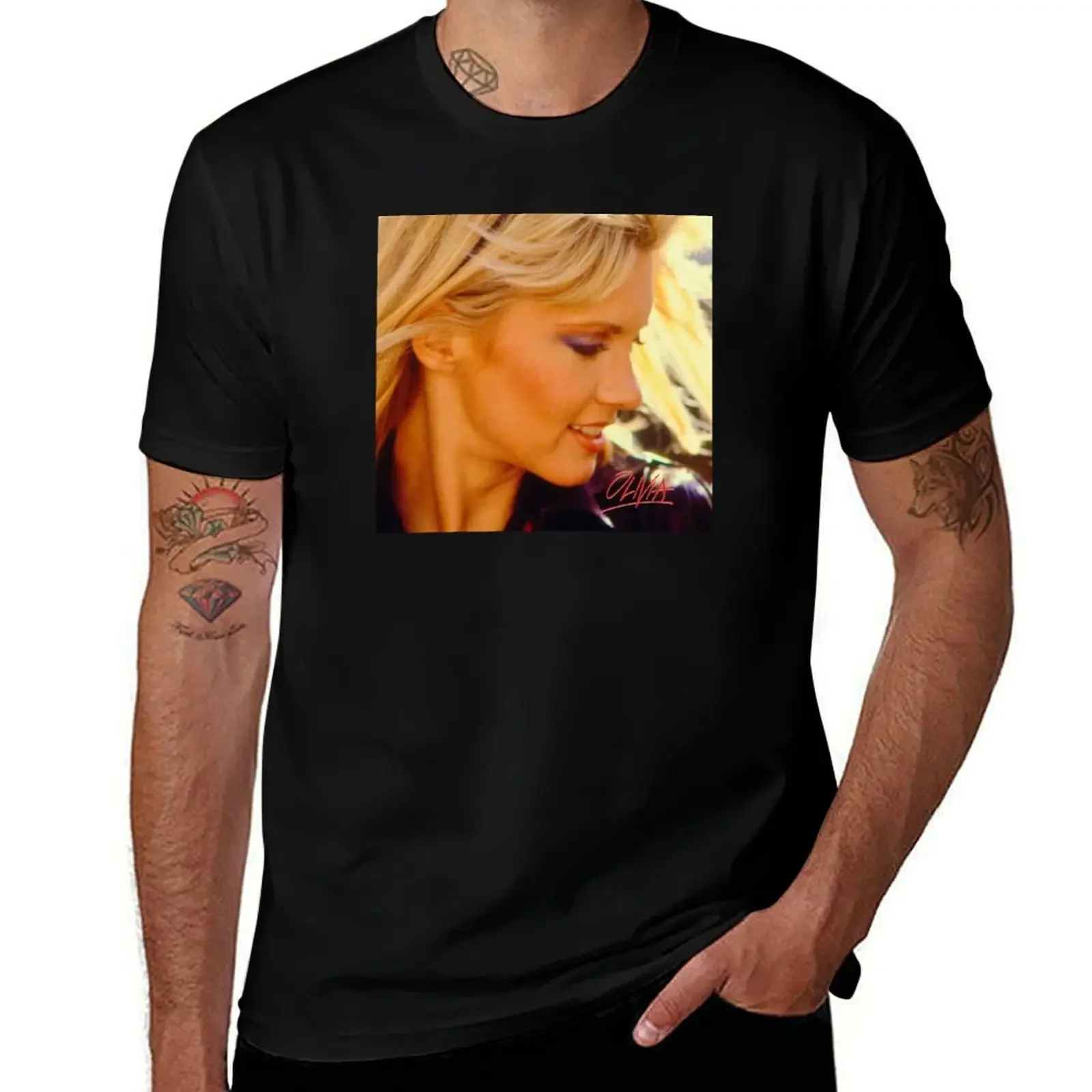 

Olivia Newton-John Totally Hot 1978 T-Shirt cotton graphic tees summer shirt custom t shirt hippie clothes oversized t shirt men