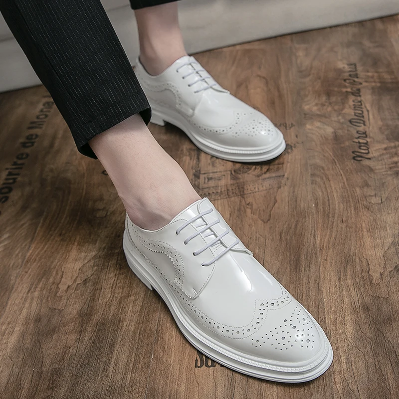 

Men Brogue British Oxford Dress Shoes Male Gentleman PU Leather Footwear Zapatos Hombre Flats Men Loafers White Casual shoes