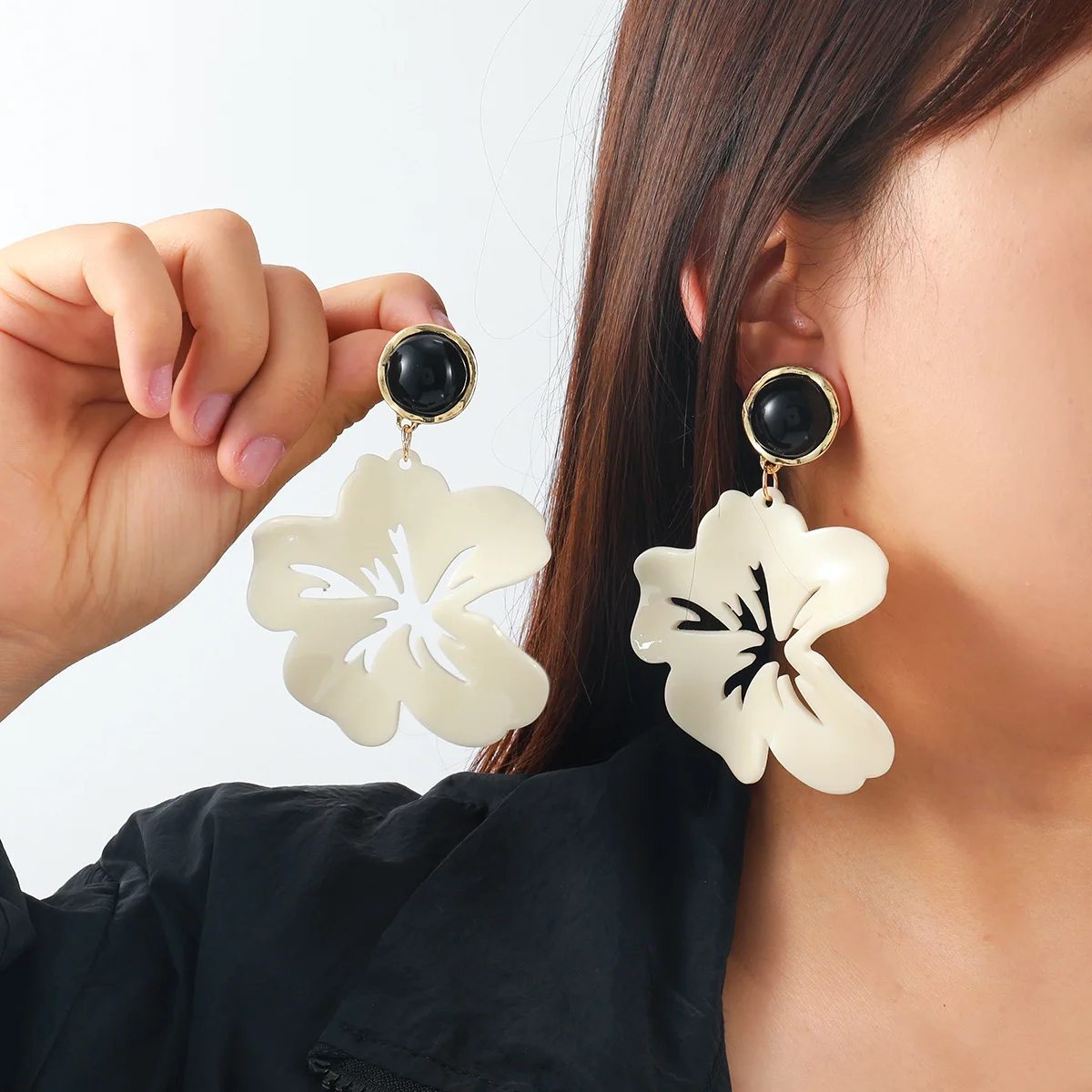 

Cream White Hollow Out Irregular Flower Dangle Drop Earrings For Women Trend Jewelry Earrings Holiday Party Personality Gifts