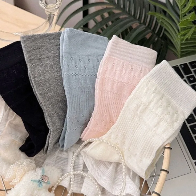 5 pares de calcetines blancos a media pantorrilla para mujer con malla transpirabilidad calcetines altos de moda para mujer calcetines de agarre escolar para niña medias al por mayor