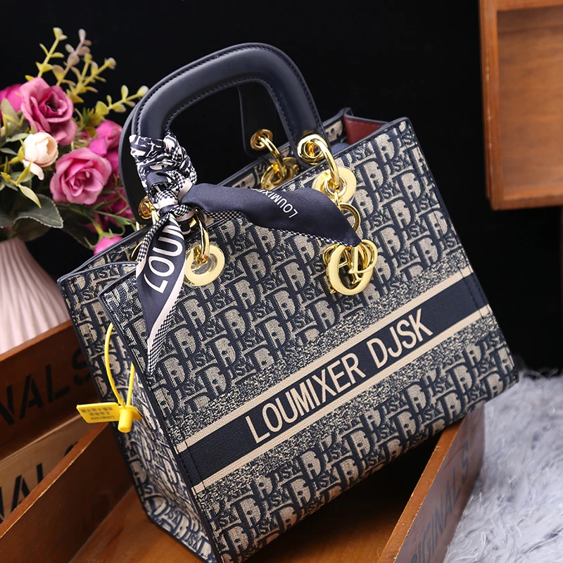 

2024 New Fashion Luxury Women's Shoulder Bags Designer Crossbody Shoulder Purses Handbag Women Clutch Travel Tote Vintage Bag