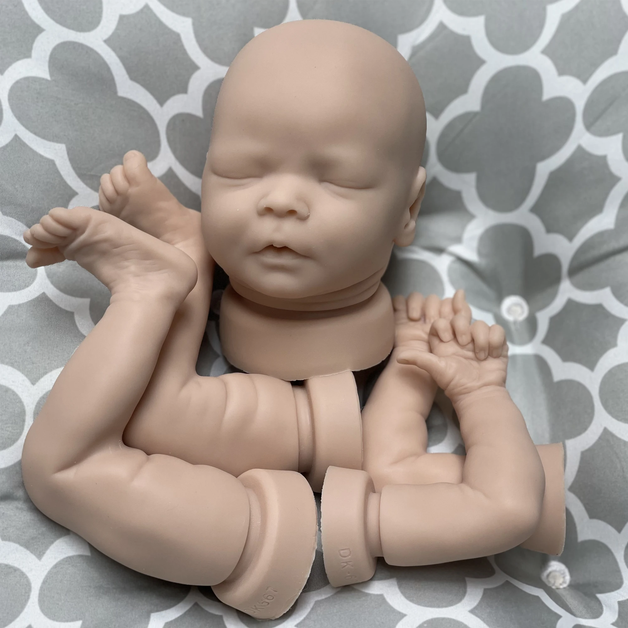 Darren 18 Inch Solid Silicone Reborn Bebe Unassembled Full Silicone Doll Kits Realistic Soft Newborn Handmade Doll Gifts