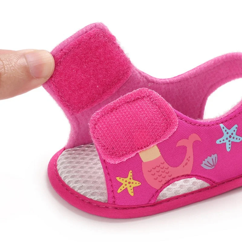 Zapatos de suela suave para bebé, sandalias de dibujos animados para niñas y niños pequeños, sandalias para bebés precaminantes, Verano