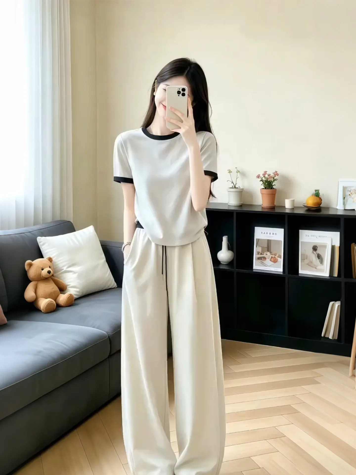 

Fashionable round Neck Short Sleeve Loose Women's Set Casual Style Breathable Lightweight Summer Outfit High Waist Wide Leg P...