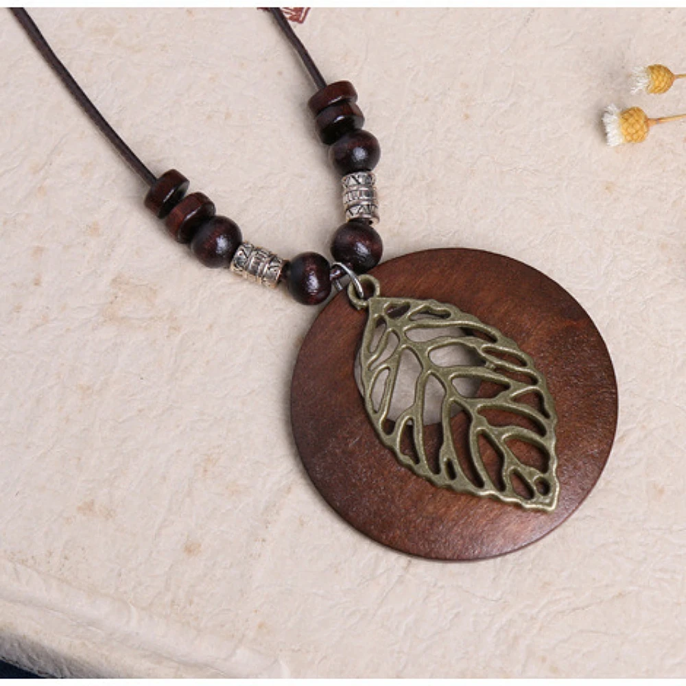 Ethnic Style Round Wood Beads Alloy Leaf Pendant Necklace For Women Girl Bohemian Sweater Chain Vintage Jewelry Accessories Gift