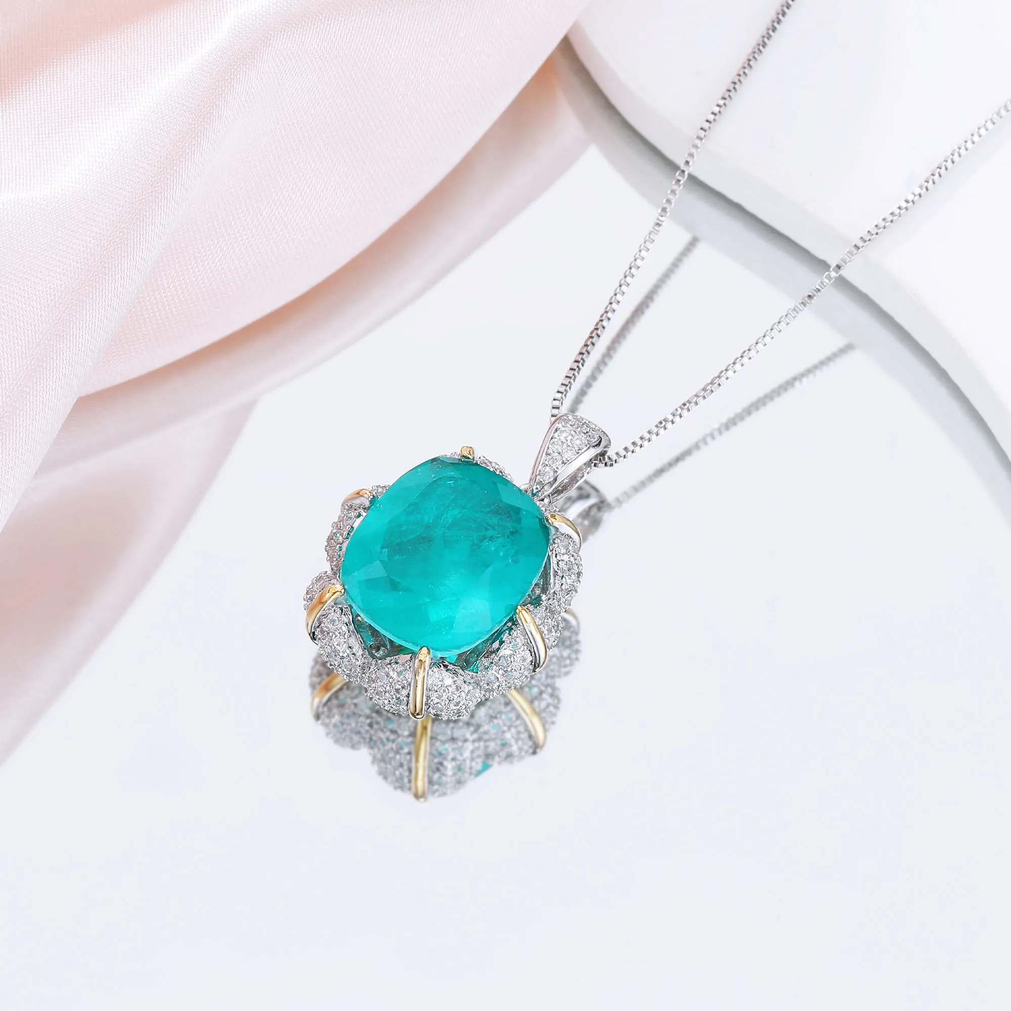 

Fat And Rectangular Fusion Gemstone Necklace 18K White Gold Plated Women's Jewelry Necklace