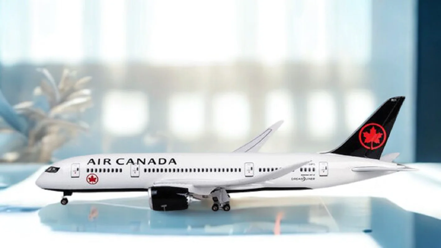 

1/130 Scale Airplane Model 787 B787 Dreamliner Aircraft Canada Airlines Toy Children 47cm Diecast Plastic Resin Plane W Light