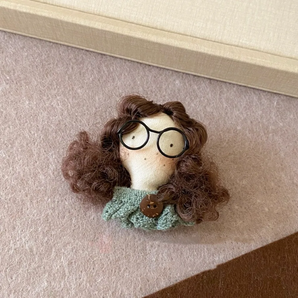 Kawaii Curly Hair Girl Cloth Fabric Brooch Cute Plush Doll Cartoon Sweater Pin Retro Pin Accessories Little Rabbit Brooch Girl