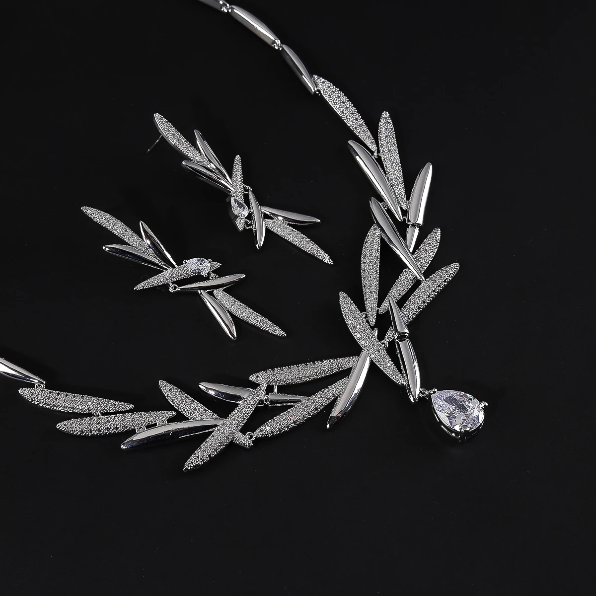 Shiny Cubic Zirconia Bridal Earring Necklace Heavy Dinner Set Wedding Wedding Dress Accessories CN11013