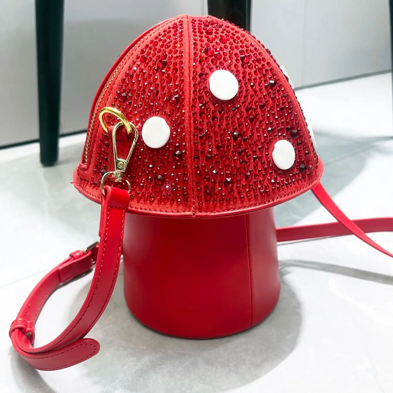 

Purses and handbags Luxury Designer Rhinestone Clutch Purse Femme Crystal crossbody shoulder bag For Women bag Purse