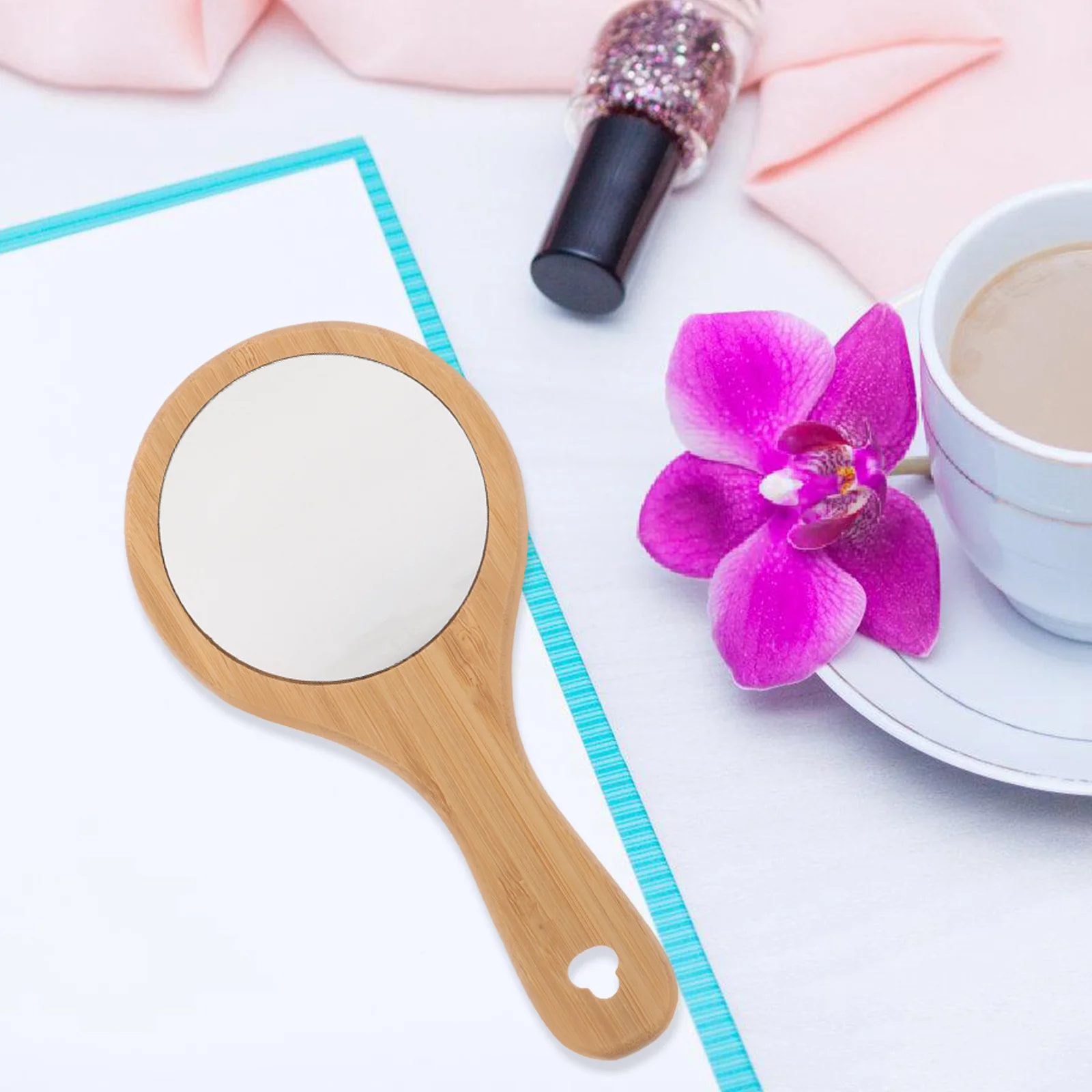 Wooden Handheld Makeup Mirror Round Portable Handle Vintage Mirror for Women Home Travel Salon Use Hand