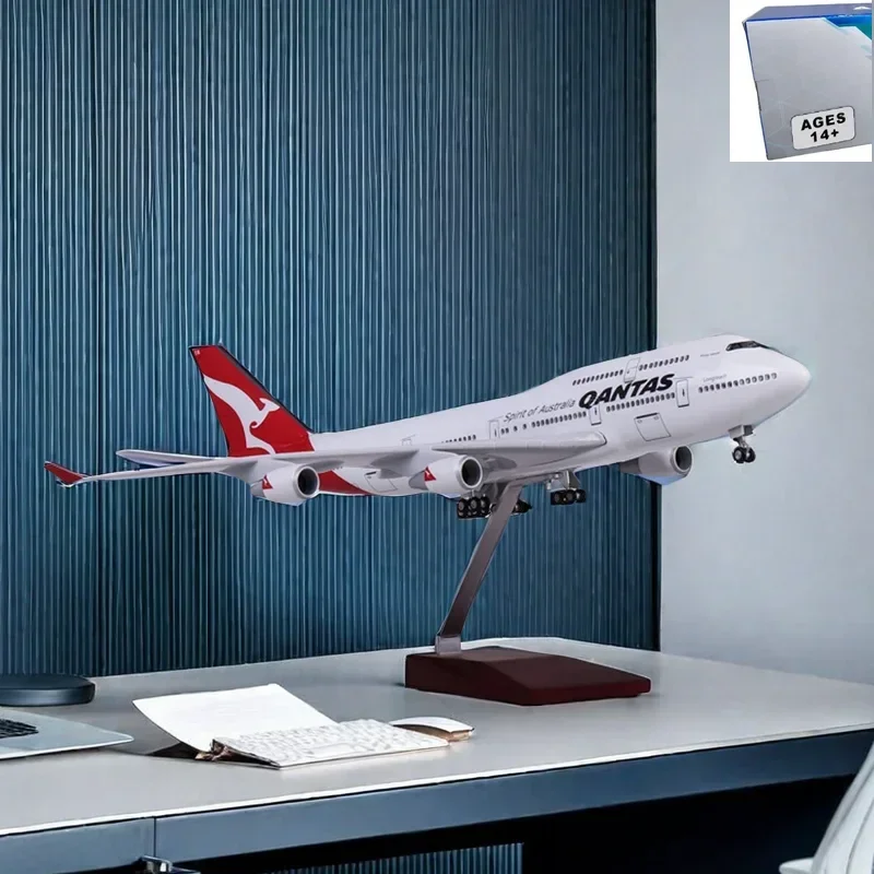 

1/150 Scale 47CM Airplane 747 B747 QANTAS Airline Model LED Light & Wheel Landing Gear Diecast Resin Plane Model Toy