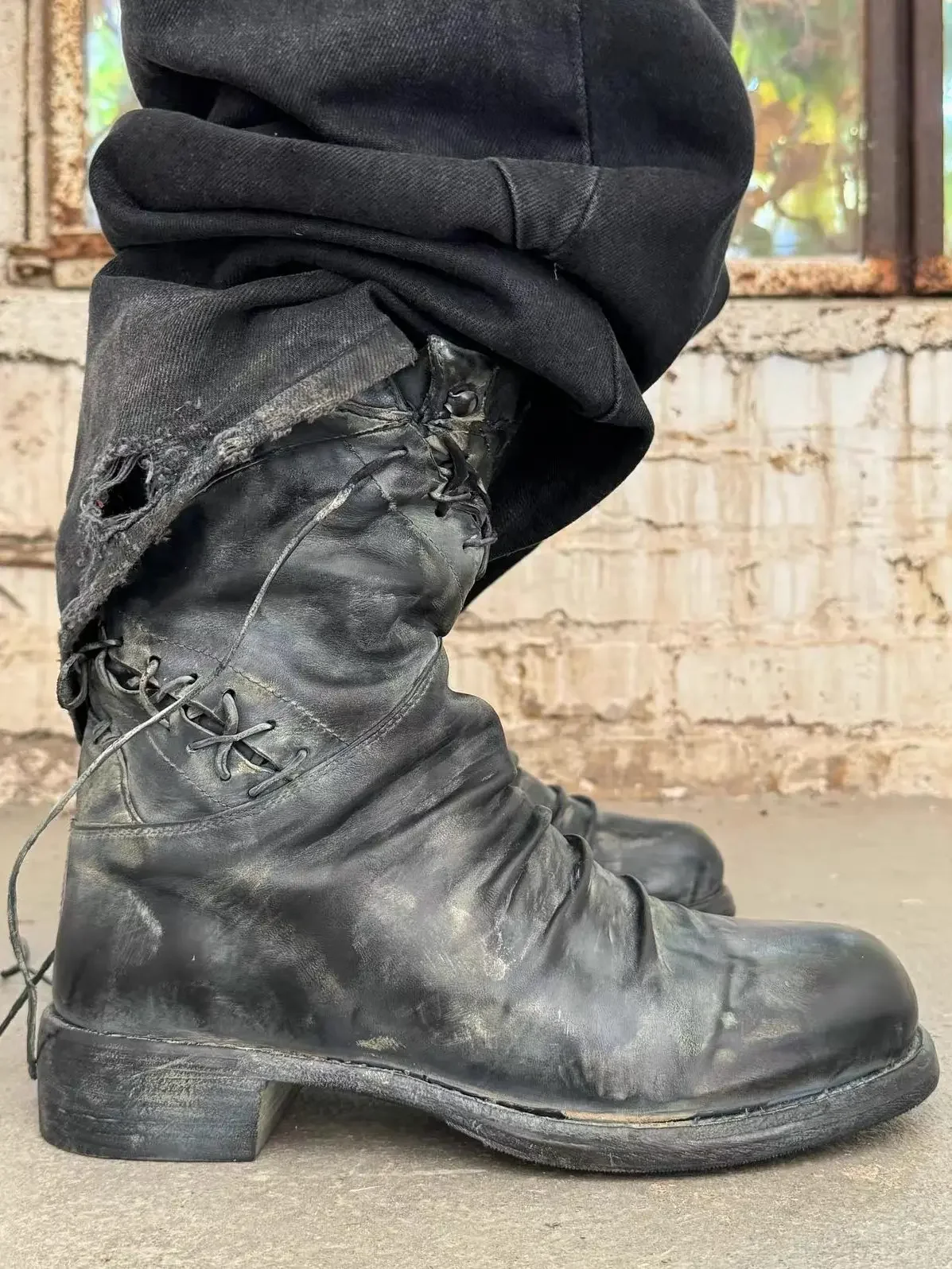 No faith in heavy industry washed old horse leather straps boxing boots high top boots
