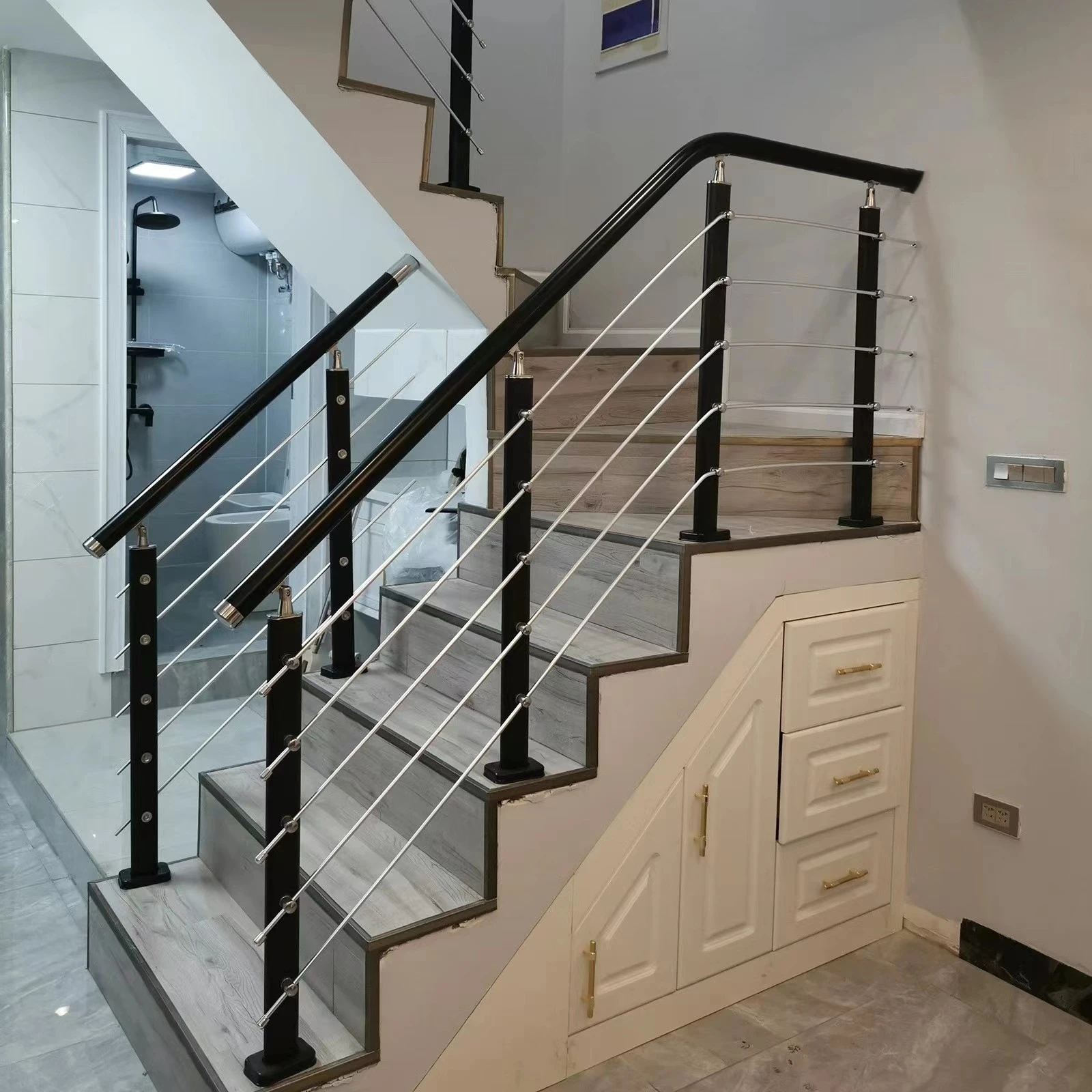 درابزين الدرج المثبت ذاتيًا، درابزين درابزين حديث وبسيط داخلي، شرفة ريفية منزلية، عمود مصقول، درابزين PVC 1 #2