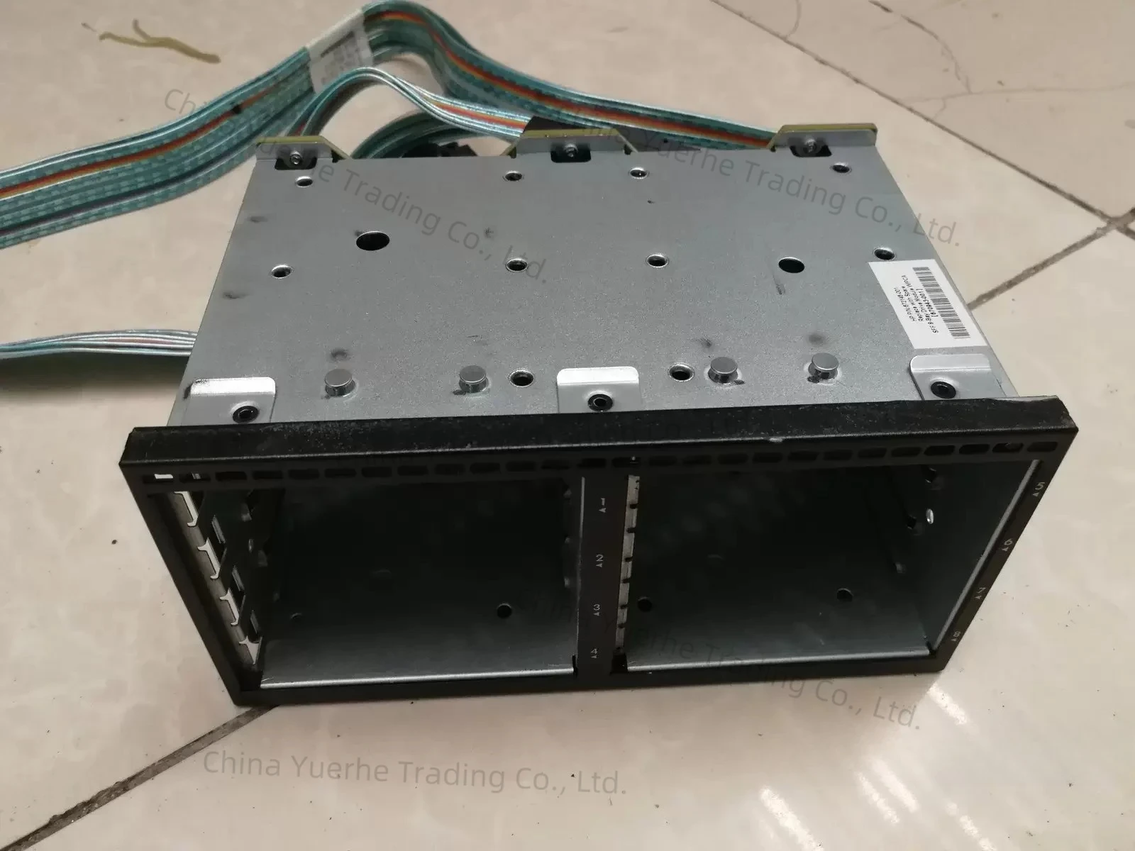 

Корпус жесткого диска DL380P 388P 385P Gen8 662883-B2 670943-001 с кабелем