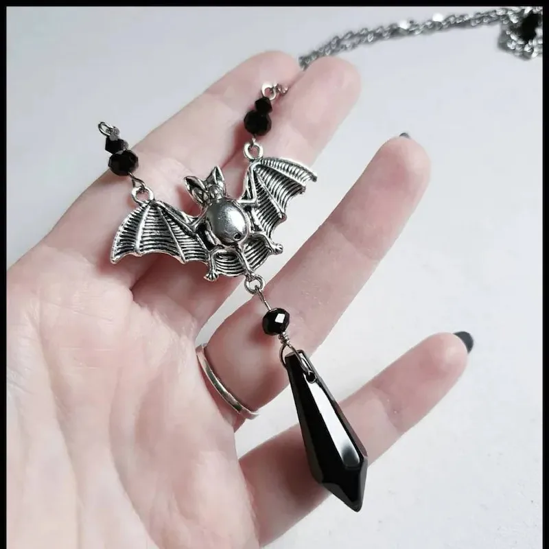 Gothic Elegant Black Glass Crystal Bat Necklace Victorian Handmade Gorgeous Punk Statement Jewelry Party Women Halloween Gift