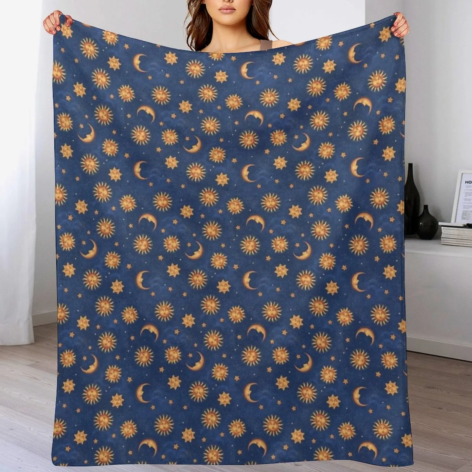 

Retro Suns & Moons Throw Blanket Warm Cozy Throw Blanket for Living Room Couch