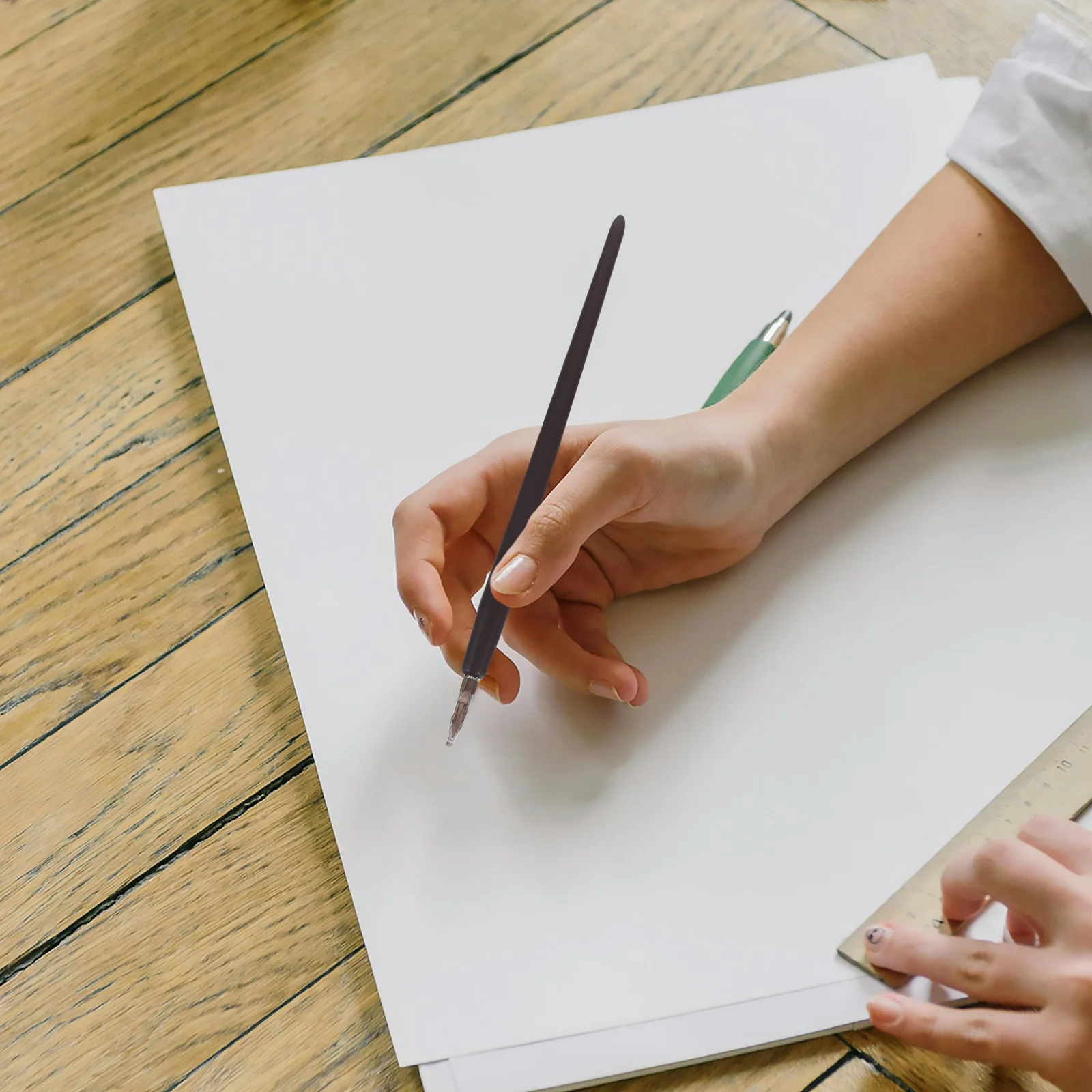 Zestaw 5 drewnianych piór do kaligrafii w stylu vintage z stalowym hrochtem do rysowania, pisania, kaligrafii, pisania odręcznego, łatwe w czyszczeniu narzędzie do pisania.