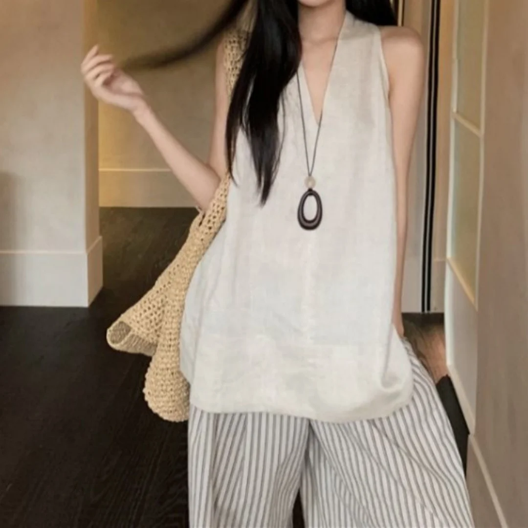 

2026 New Summer Women's Casual 2 Piece Set Lazy Relaxed Style Outfit Halter V Neck Vest Striped Wide Leg Pants Fashion Suits