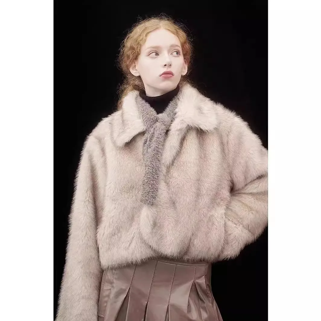 

Зимнее женское пальто из искусственного меха 2025 года, воротник с лацканами и карманами, короткая женская куртка из эко-меха, повседневное пальто из искусственного меха для женщин