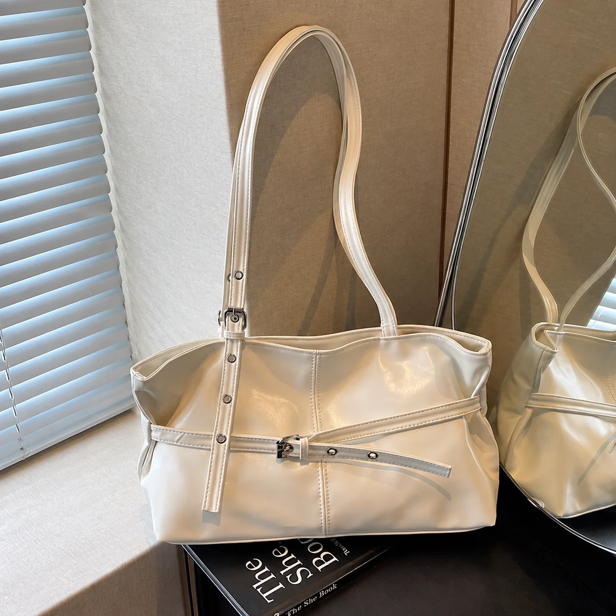 Horizontal Rectangular Tote Bag Adjustable Shoulder Tote Bag Large Capacity Tote Bag Open Top For City Outings Dates Commuting