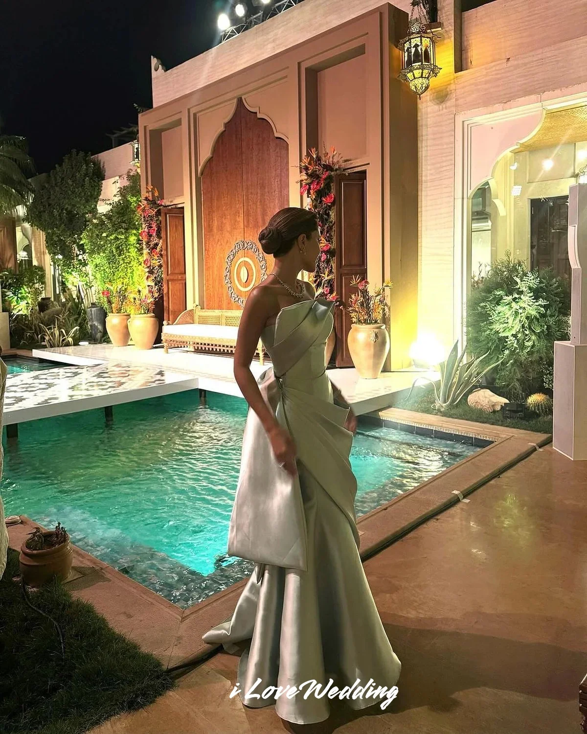 Women's Strapless Evening Dresses 2025 Sleeveless Backless Pleat Mermaid Saudi Arabic Prom Dress Wedding Party Dress Customized