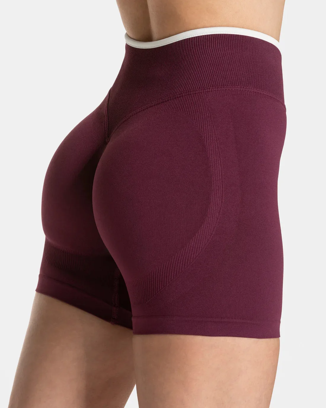 Nahtlose weiße Yogashorts mit Farbblock-Design für Damen, hohe Taille, Po-Lifting-Effekt, Workout-Gym-Shorts, Laufshorts, Leggings zum Einzeltragen – Detail 13