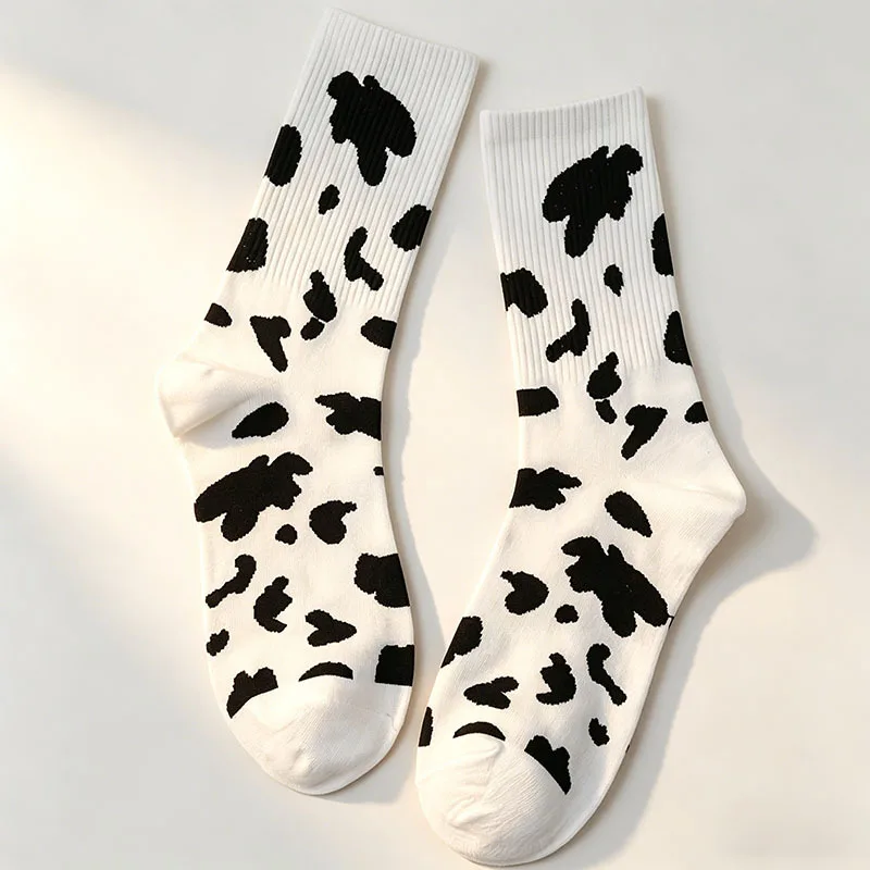 Fashion Women Cow Print Crew Socks Black White Cow Spots Pattern Cotton Socks Fashion Casual Streetwear Ladies Mid Calf Socks