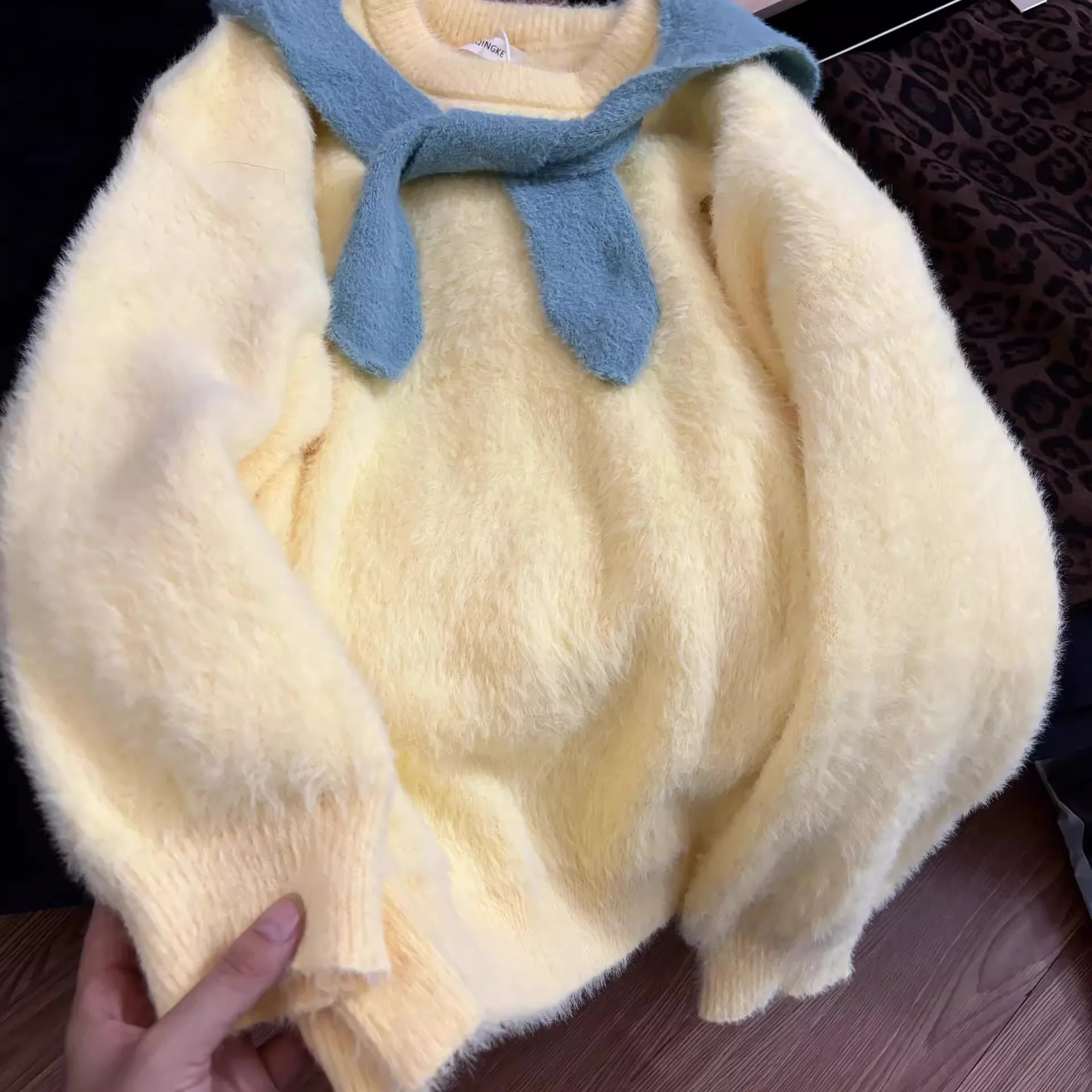 

2026 New Milk Soft Cardigan Sweater for Women's Autumn and Winter Long Sleeve Hooded Lazy Wind Korean Pullovers