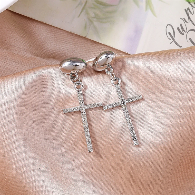 Modische Kristall-Metall-Kreuz-Ohrstecker für Frauen und Mädchen, Party- und Festival-Schmuckgeschenke – Detail 16