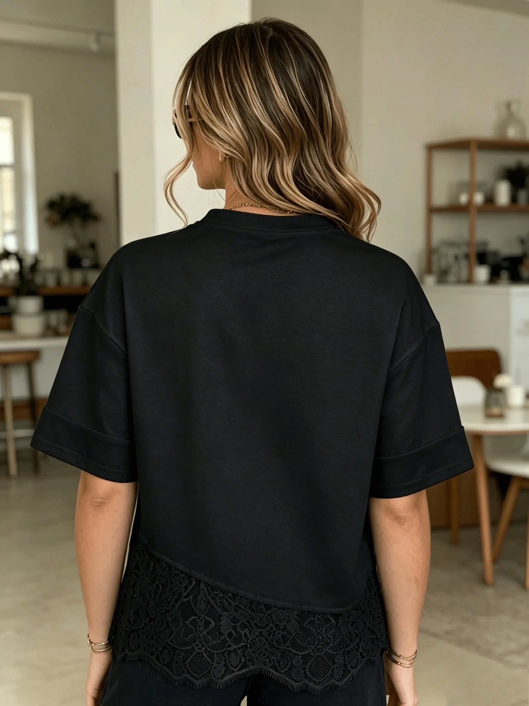 Loose Patchwork Lace Casual T-Shirt for Leisure, Sports, and Commuting