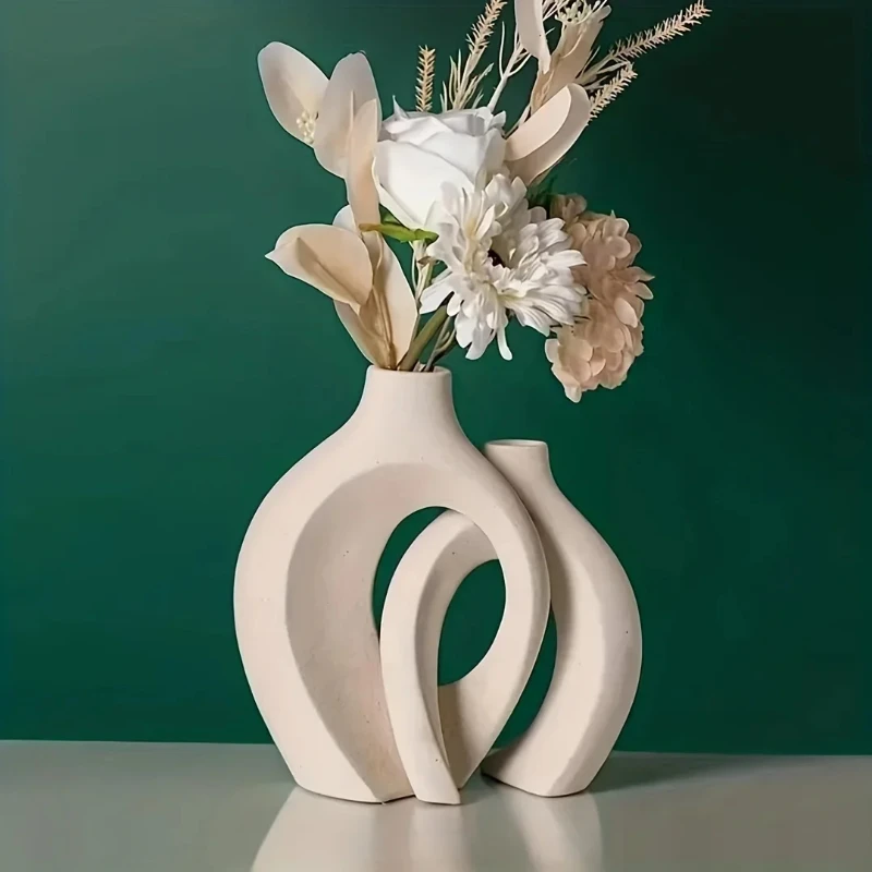 Nordische moderne hohle Blumenvase, 2er-Set, Kunststoffimitation aus Keramik für Wohnzimmerdekoration, zeitgenössische Wohnaccessoires