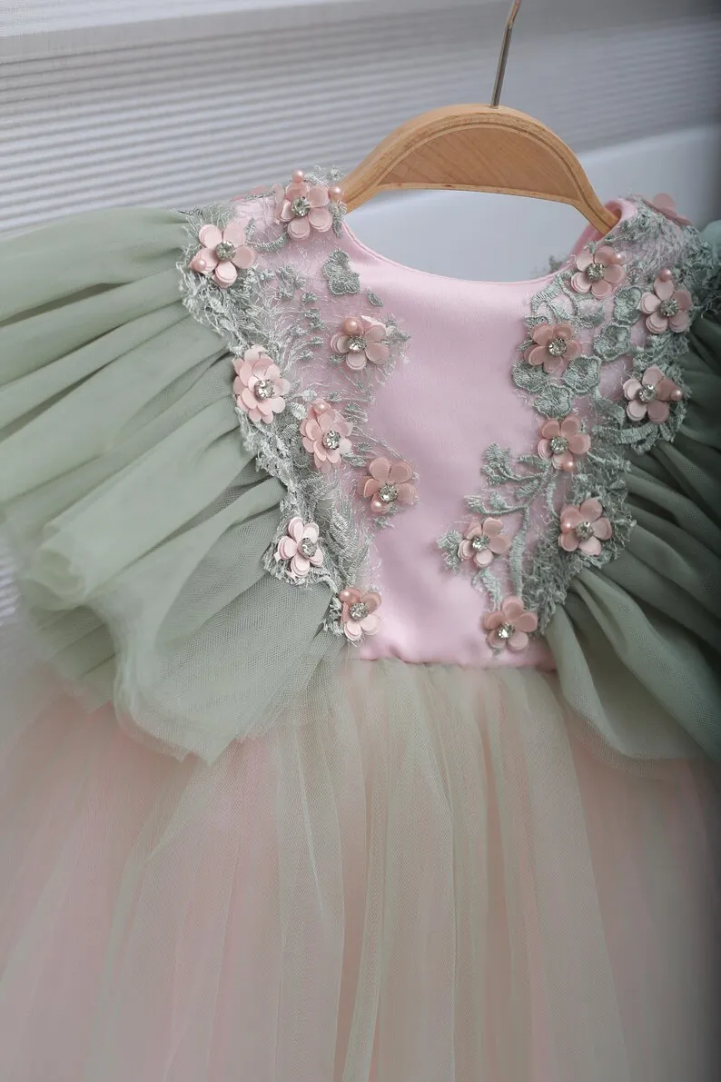 فستان فتاة الزهور ثلاثي الأبعاد مصنوع يدويًا بالنعناع وأحمر الخدود: فستان الأميرة من التول فستان التواصل الأول لحفلات الزفاف