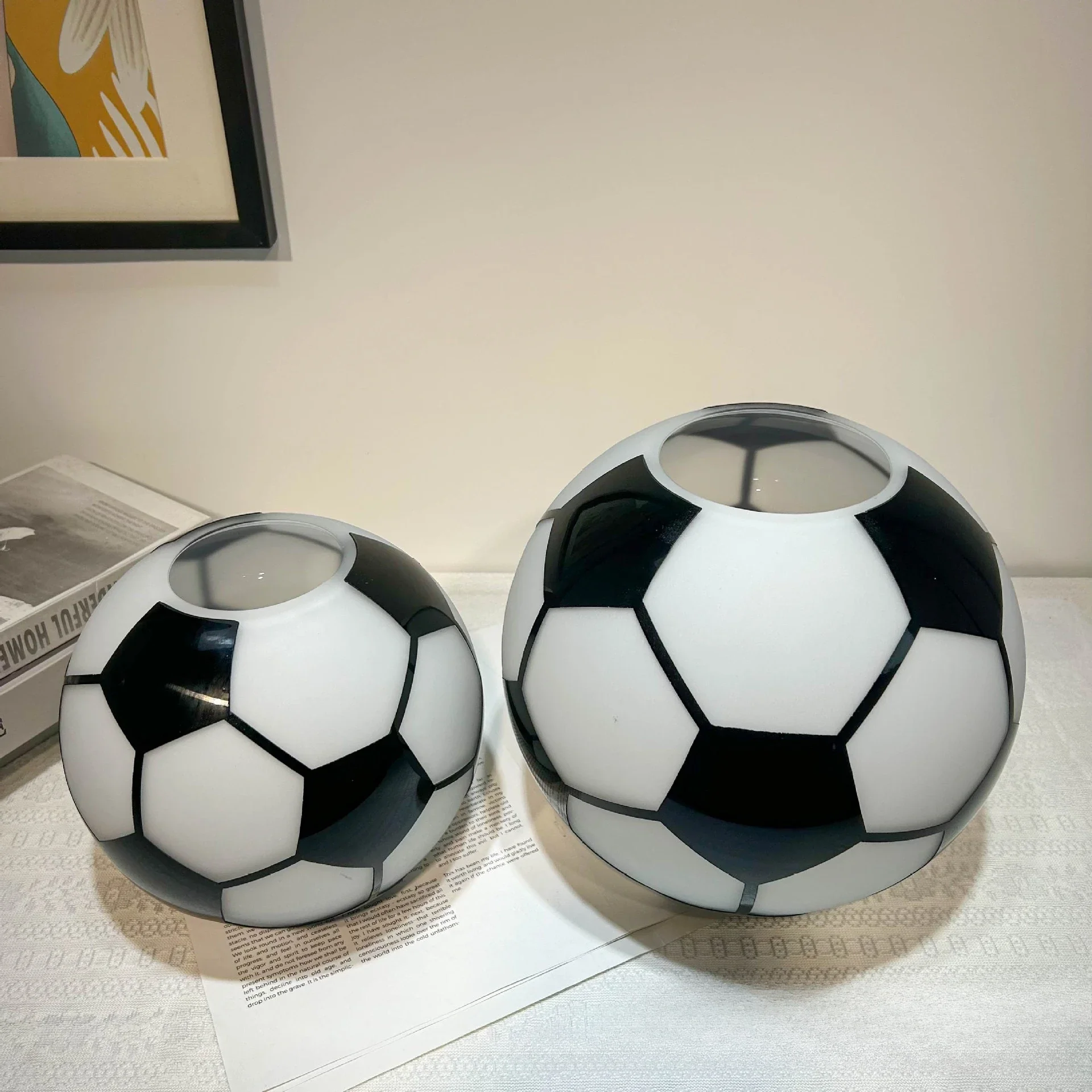 *Yd^ l Shape Black and White Circle Glass Vase Geometric Football Ornaments Flower Vase Flowerpot Home Decoration Accessories