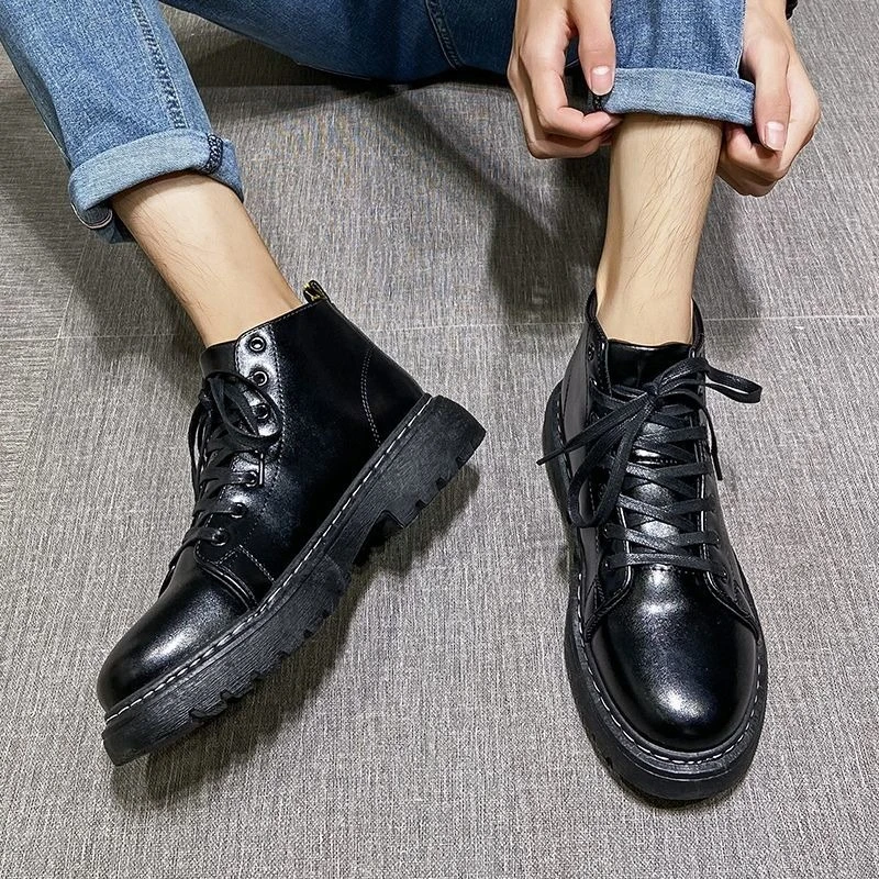 Men Winter High Top Leather Shoes Fleece Lined Warm Cotton Boots Black Casual Korean Style Fashion Trendy Mid Top Sneakers