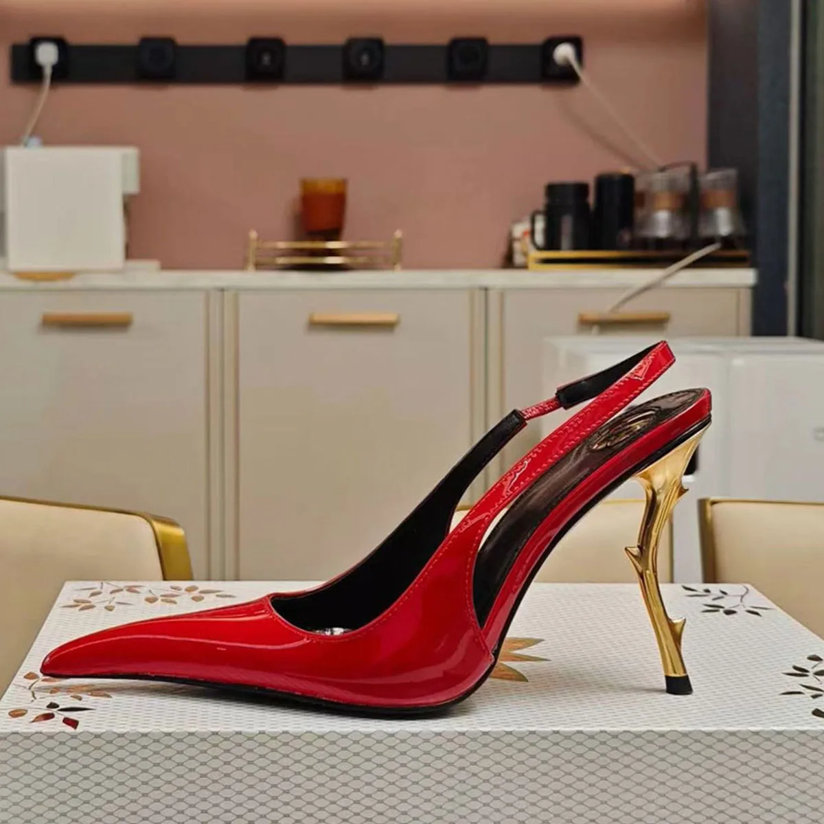 

Arden Furtado Summer Patent Leather Alien heel Catwalk shoes Pointed-toe Super high heel sling back shoes large size