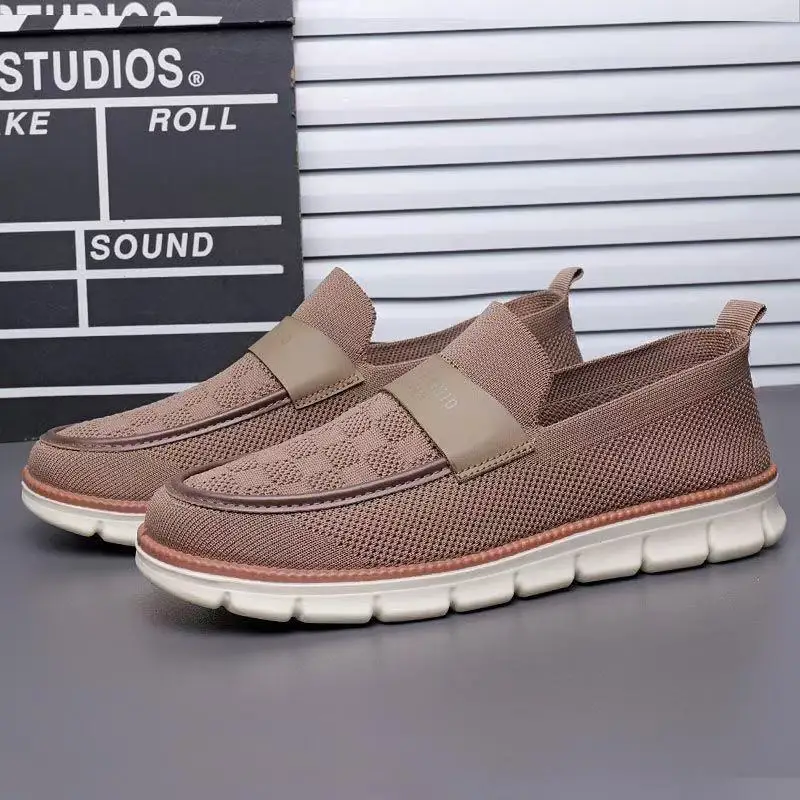 

Men's breathable, light luxury, soft-soled casual shoes, flying mesh surface, one-step lazy shoes, light and versatile loafers