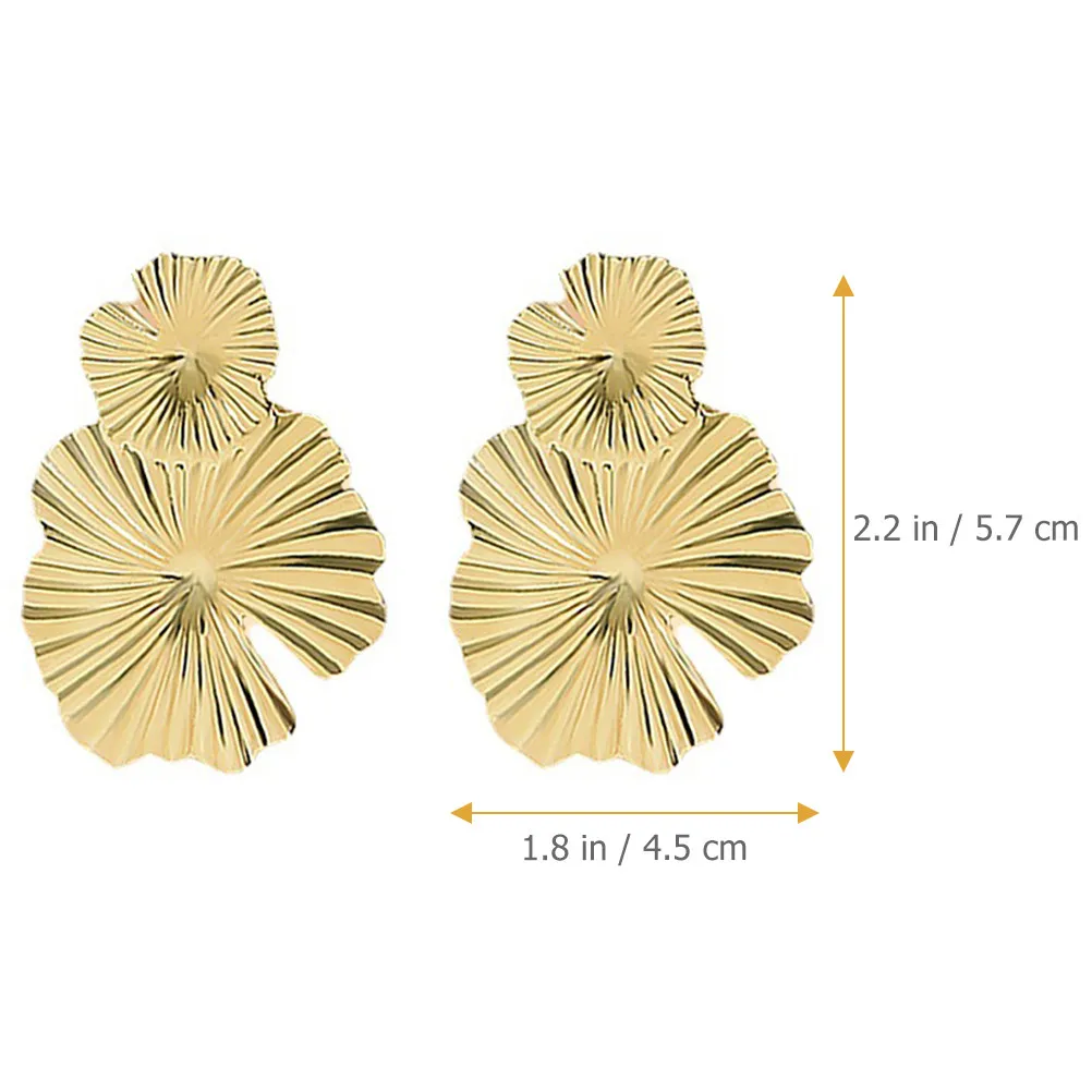 1Pair Floral Dangle Earrings Gold Tone Petal Design Light Weight Comfortable Earrings for Women Wedding Birthday Graduation Gift