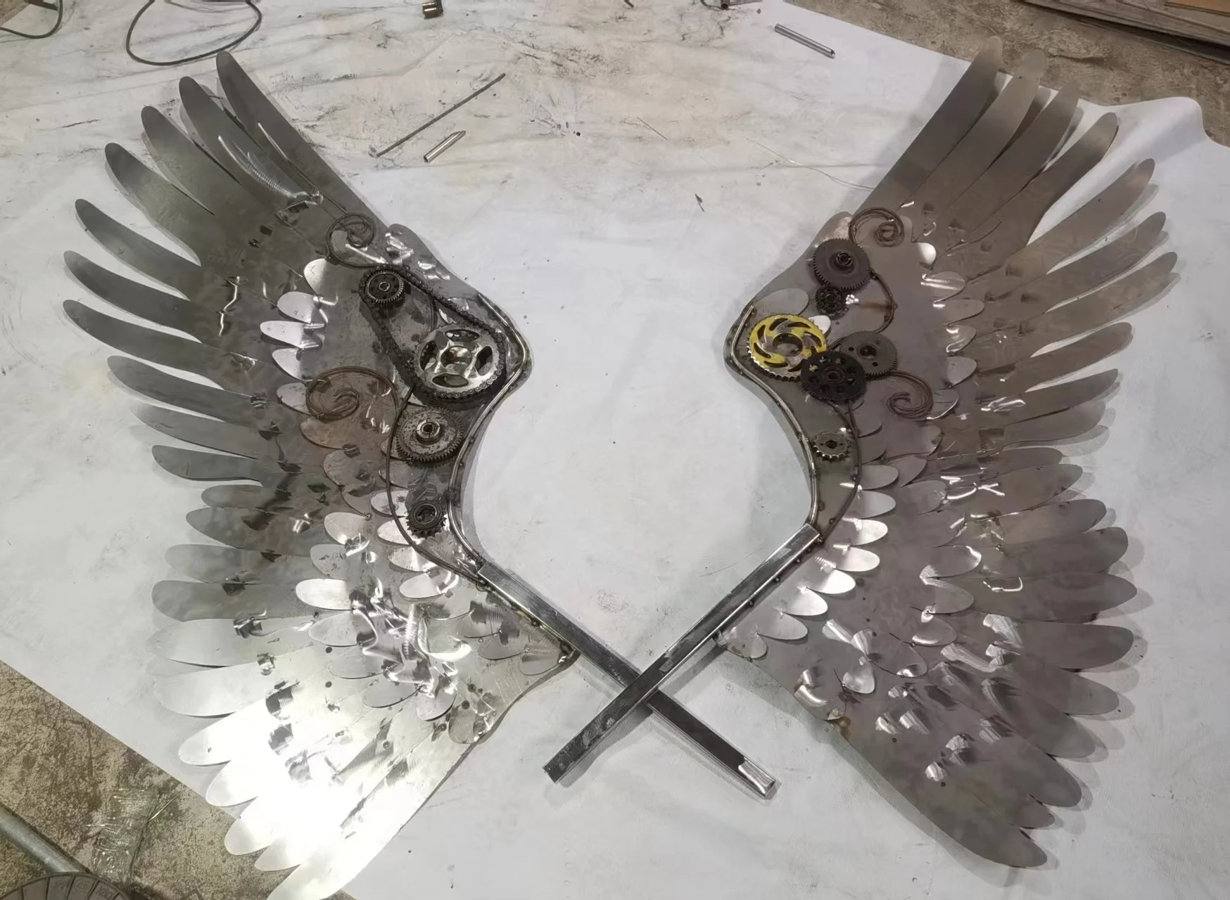 تمثال حصان مجنح معدني كبير الحجم حديث للحديقة الخارجية مصنوع من الفولاذ المقاوم للصدأ للخيال العلمي #3