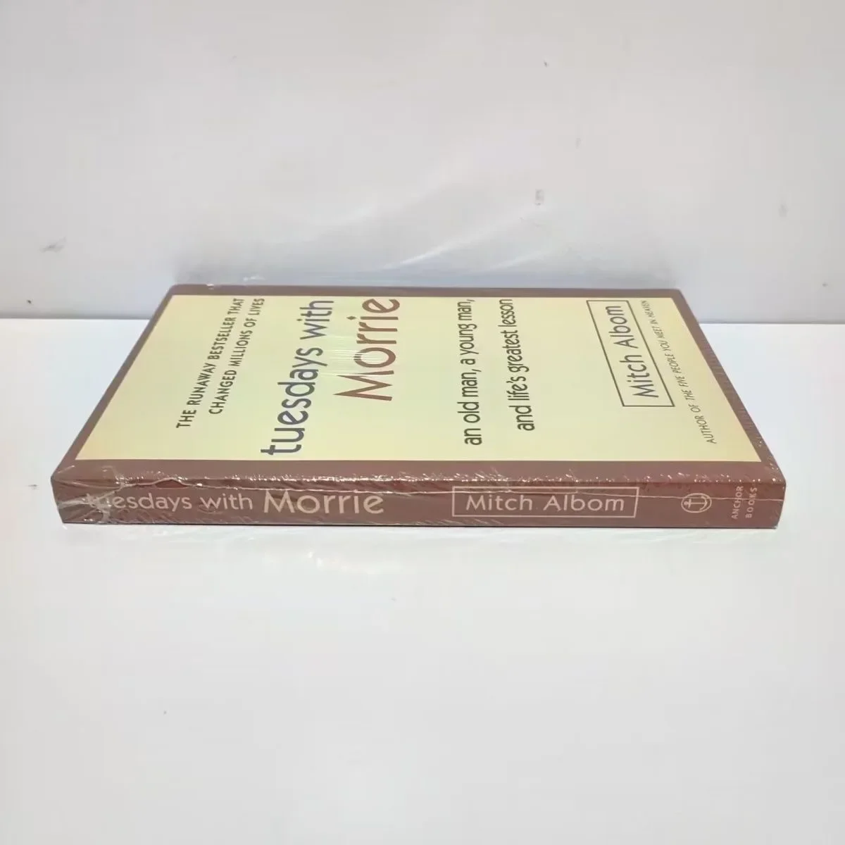 Tuesdays With Morrie Life's Greatest Lesson Book by Mitch Albom The Meaning of Life Adult English Reading Books